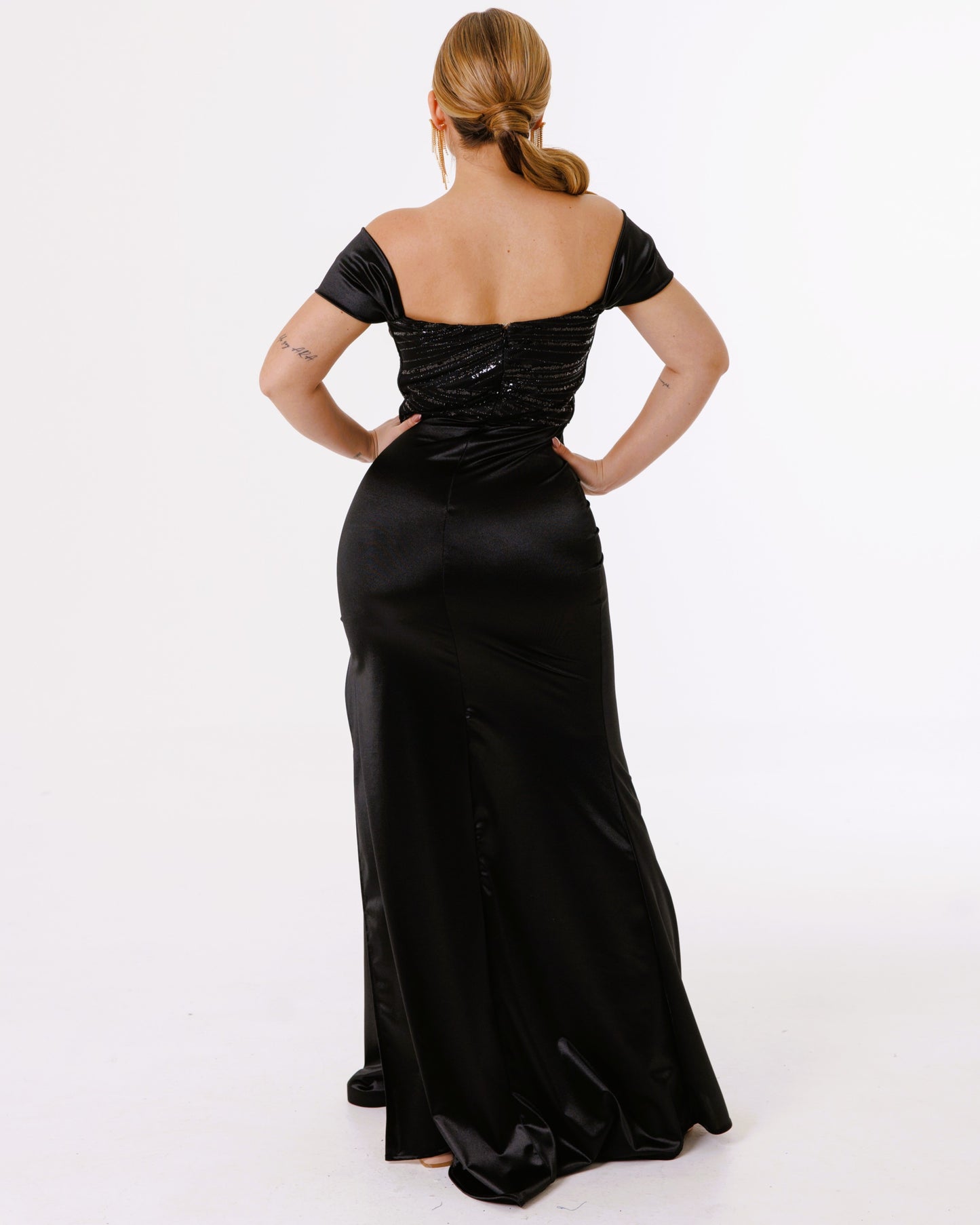 Vestido Largo con abertura y lentejuela - KARIME
