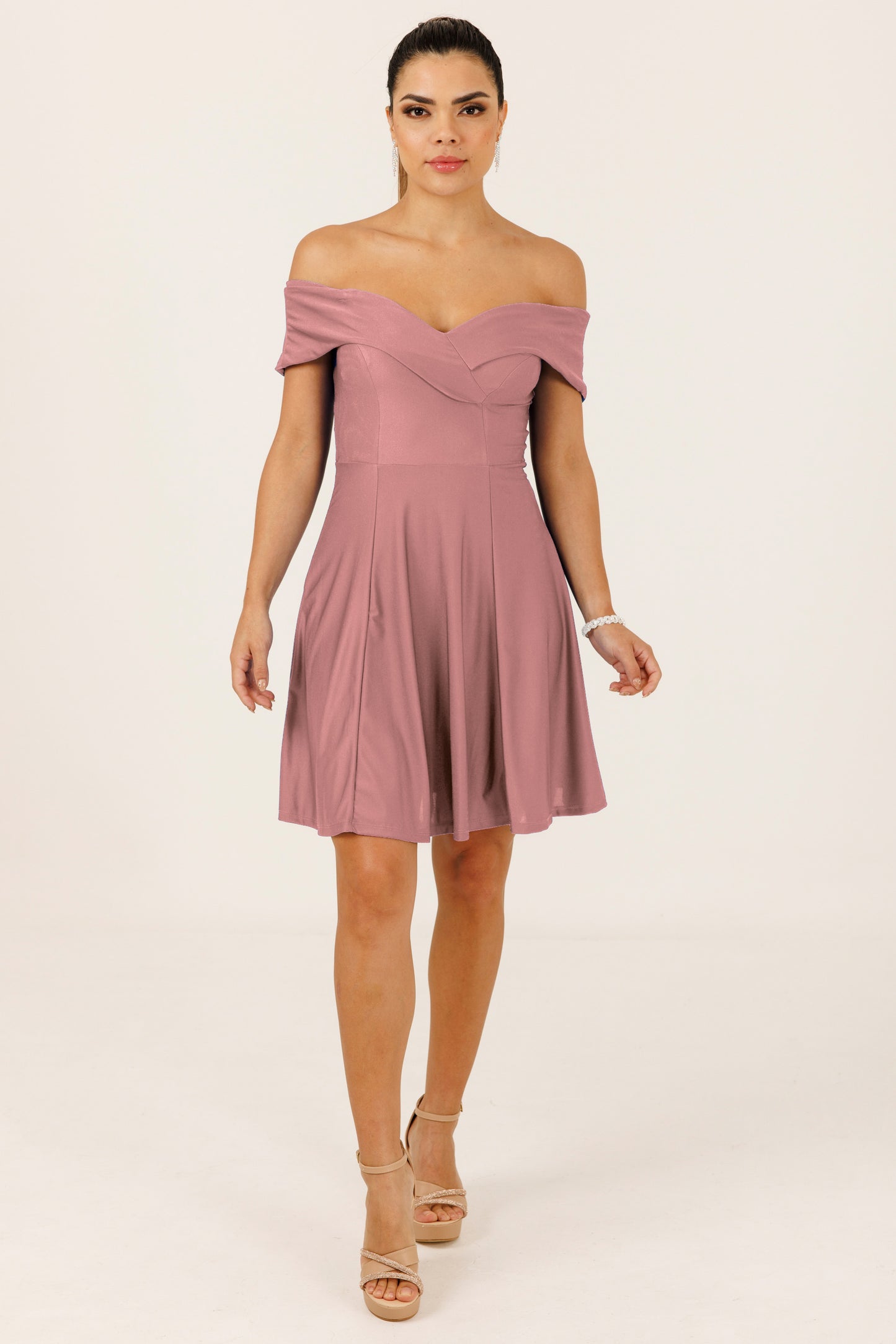 Vestido Corto con Mangas - SUIZA CORTO