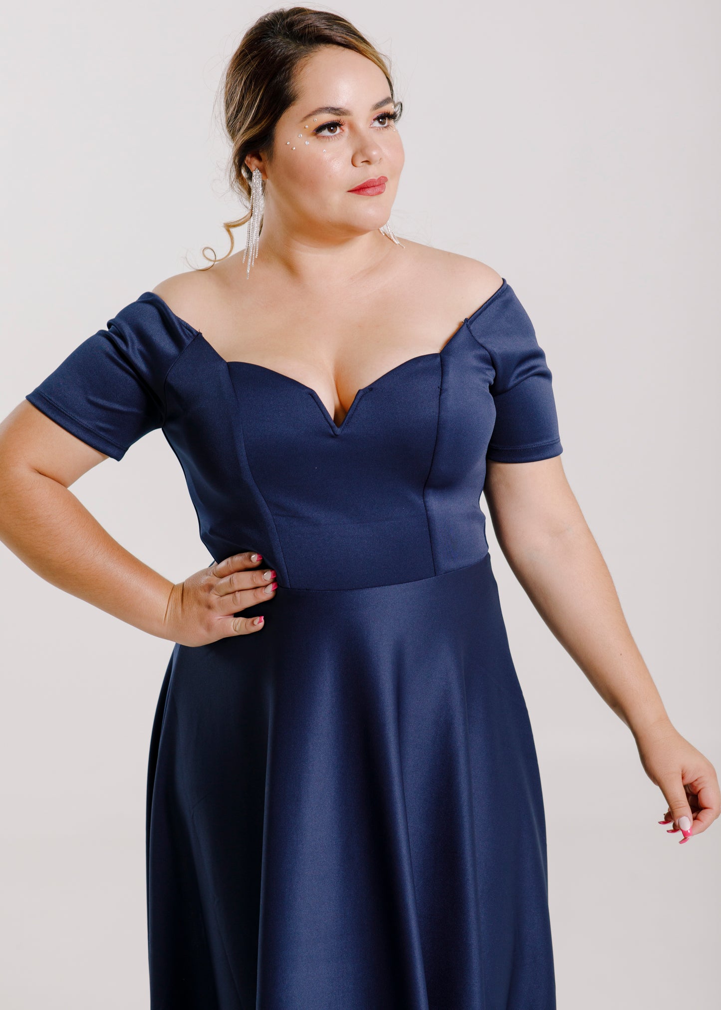 Vestido largo con hombros al descubierto - "BONITA"