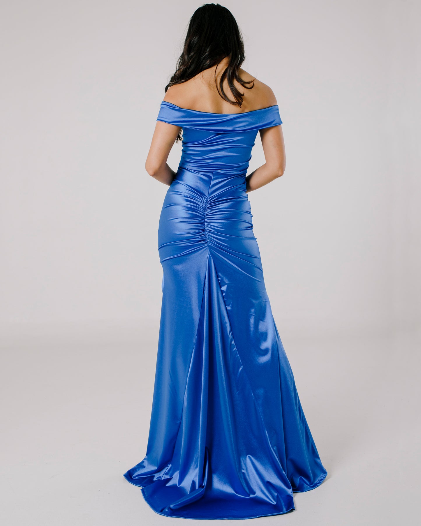 Vestido Largo con Abertura Saten Corrugado - FRIDA