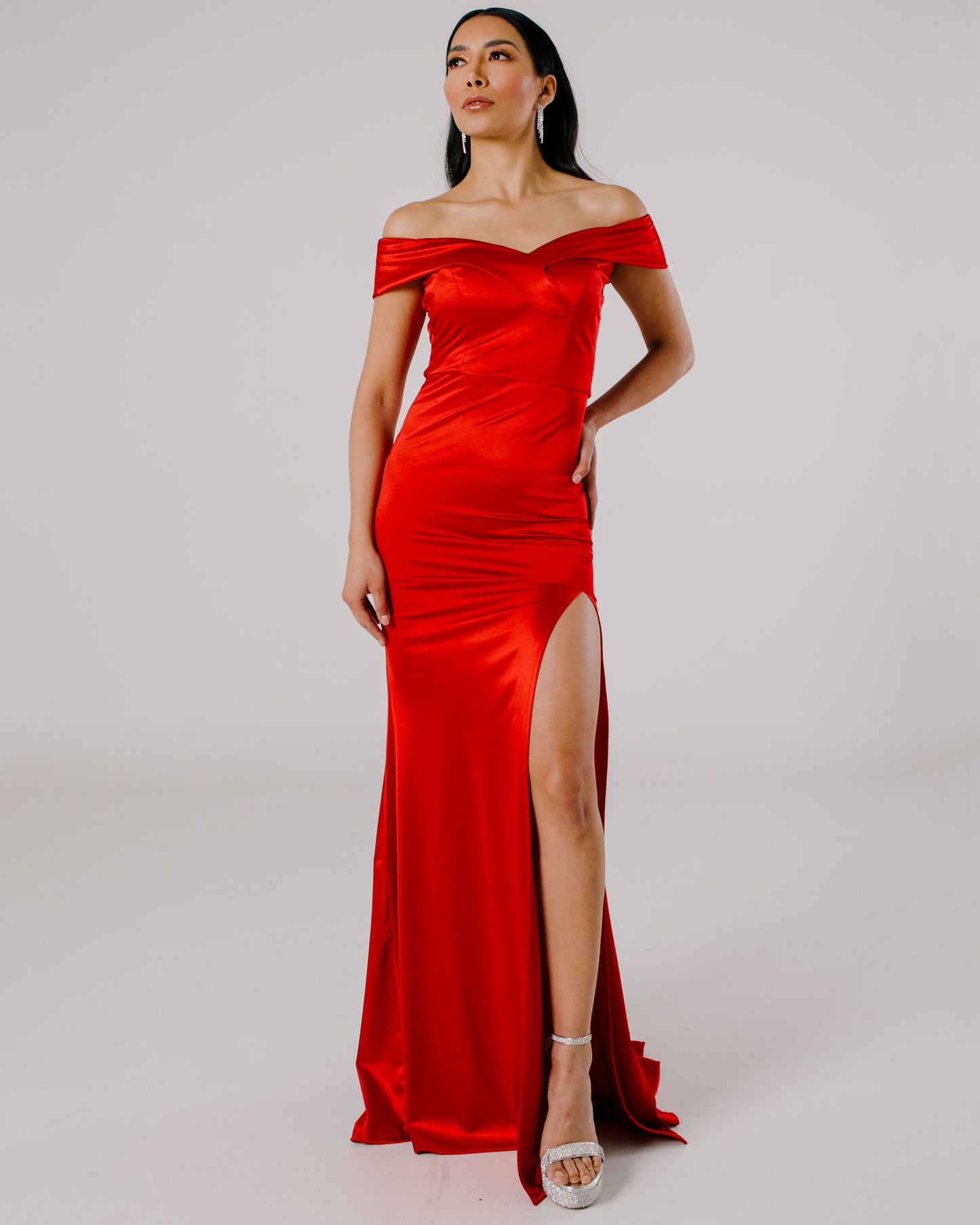 Vestido Largo con Abertura Saten Corrugado - FRIDA