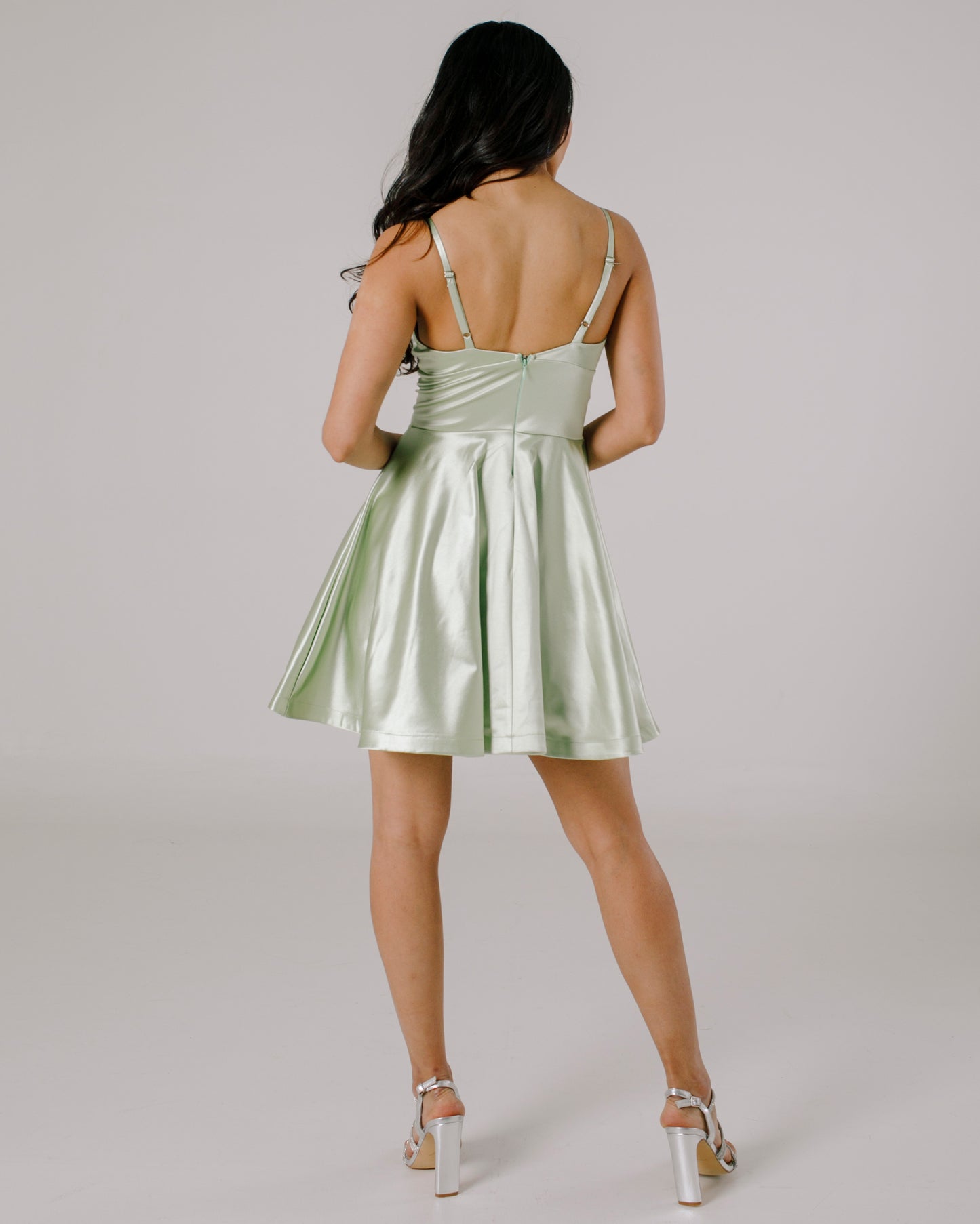 Vestido Corto de Tirantes - PIA