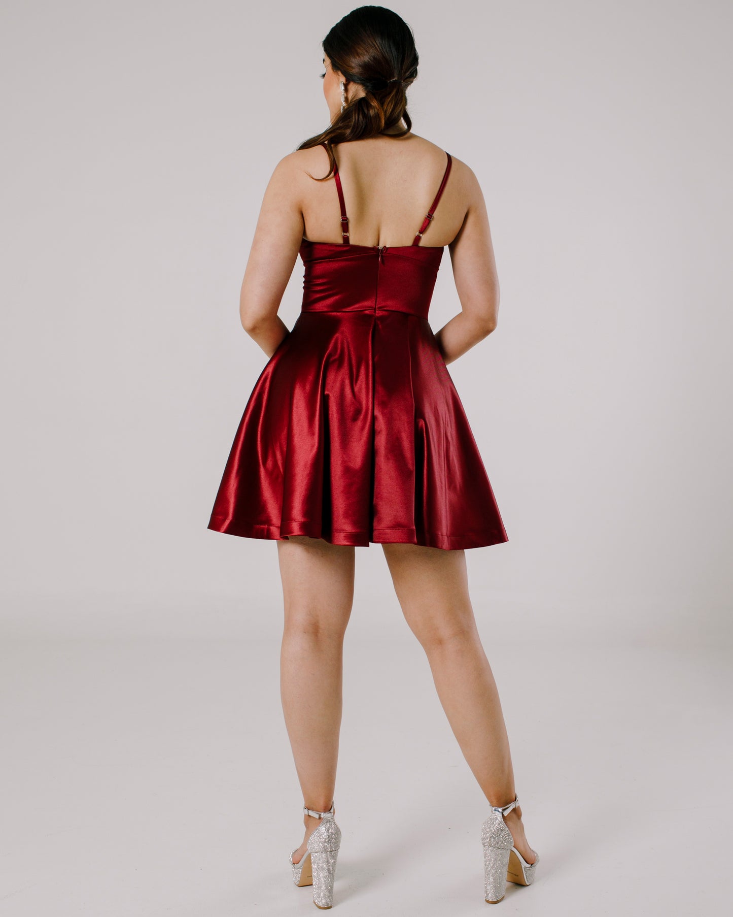 Vestido Corto de Tirantes - PIA