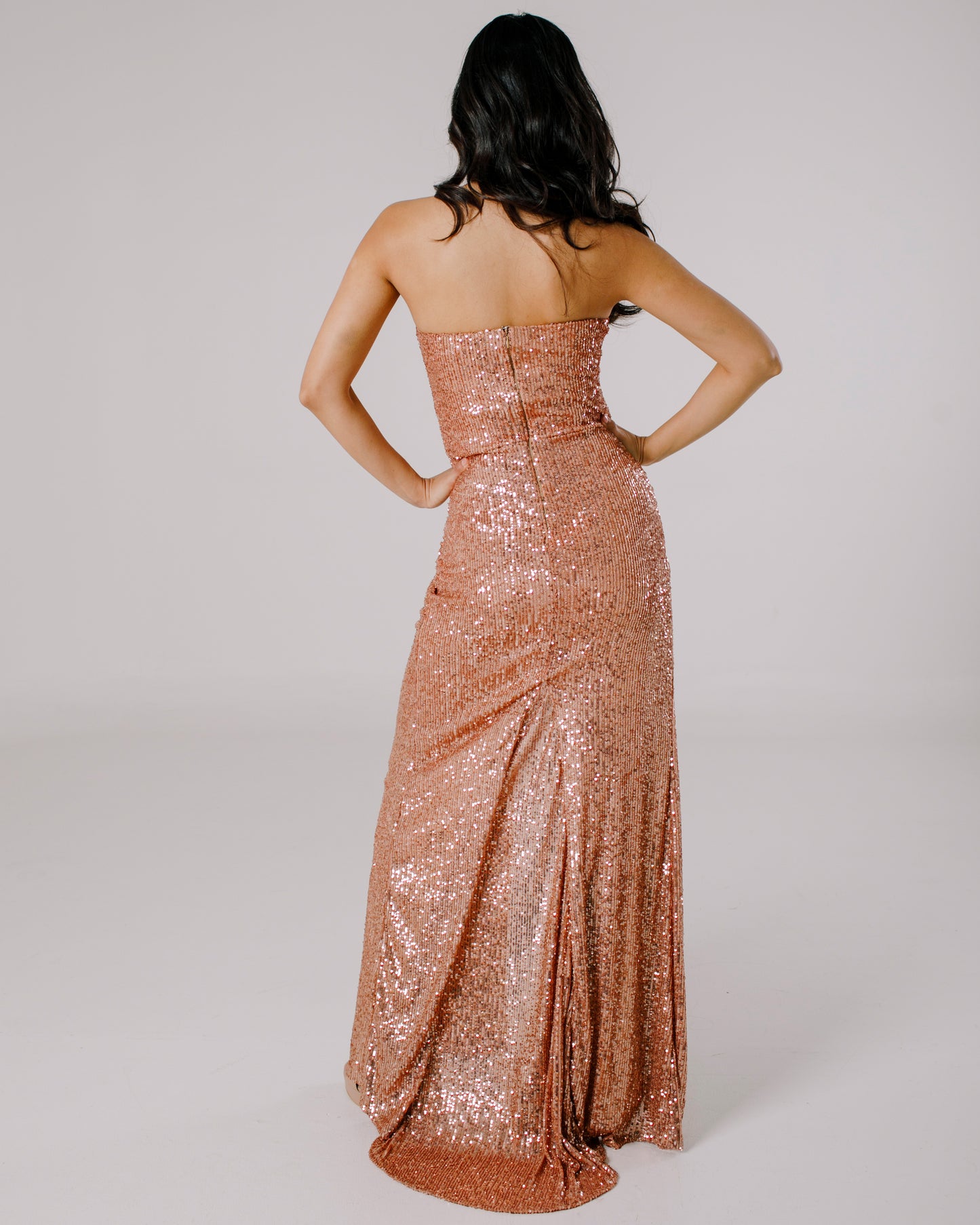 Vestido Largo de Straple de Lentejuelas - SILVIA