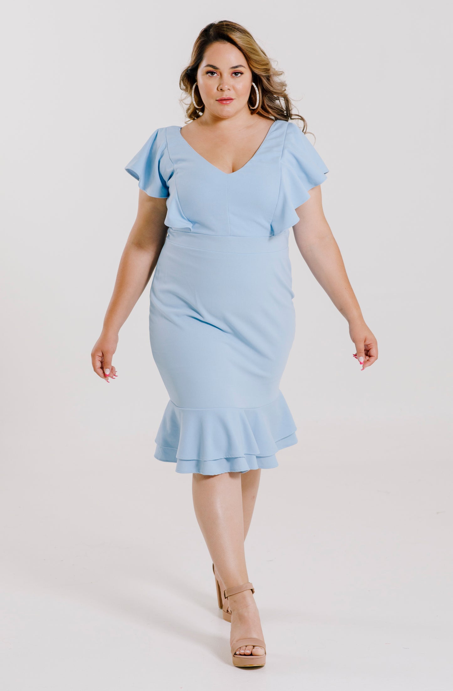 Vestido Corto Con Olanes - MINA