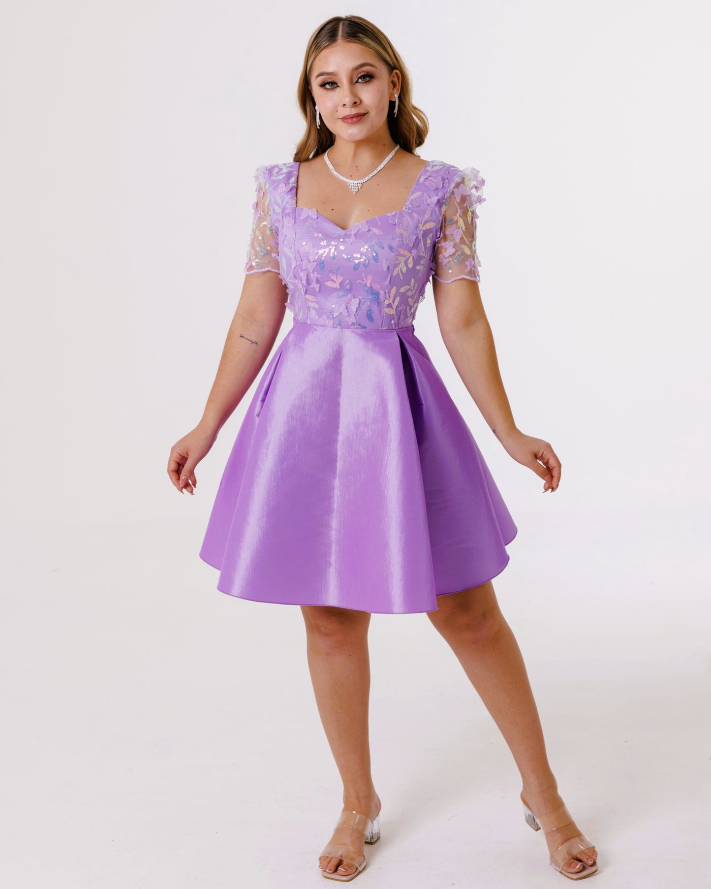 Vestido Corto Ampon con Mangas y Tul Bordado - MARY