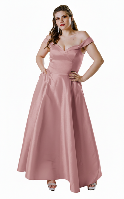 Vestido largo con abertura y hombros descubiertos. -"FLORENCIA"