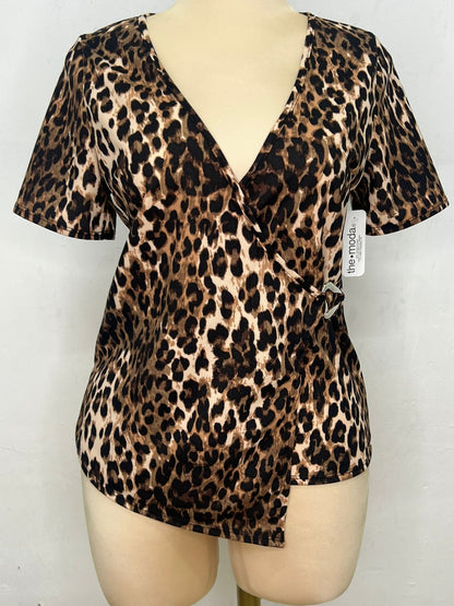 Blusa con Cuello V y Argolla T49