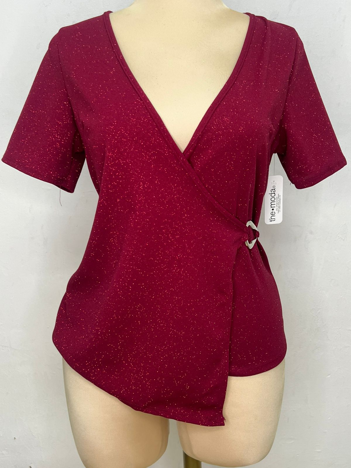 Blusa Brillos con Cuello V y Argolla T49B