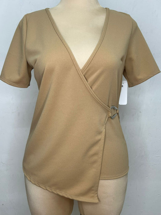Blusa con Cuello V y Argolla T49