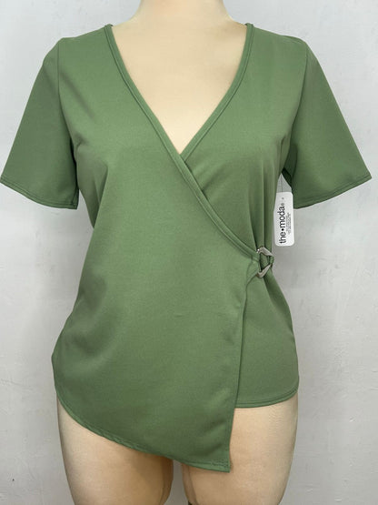 Blusa con Cuello V y Argolla T49