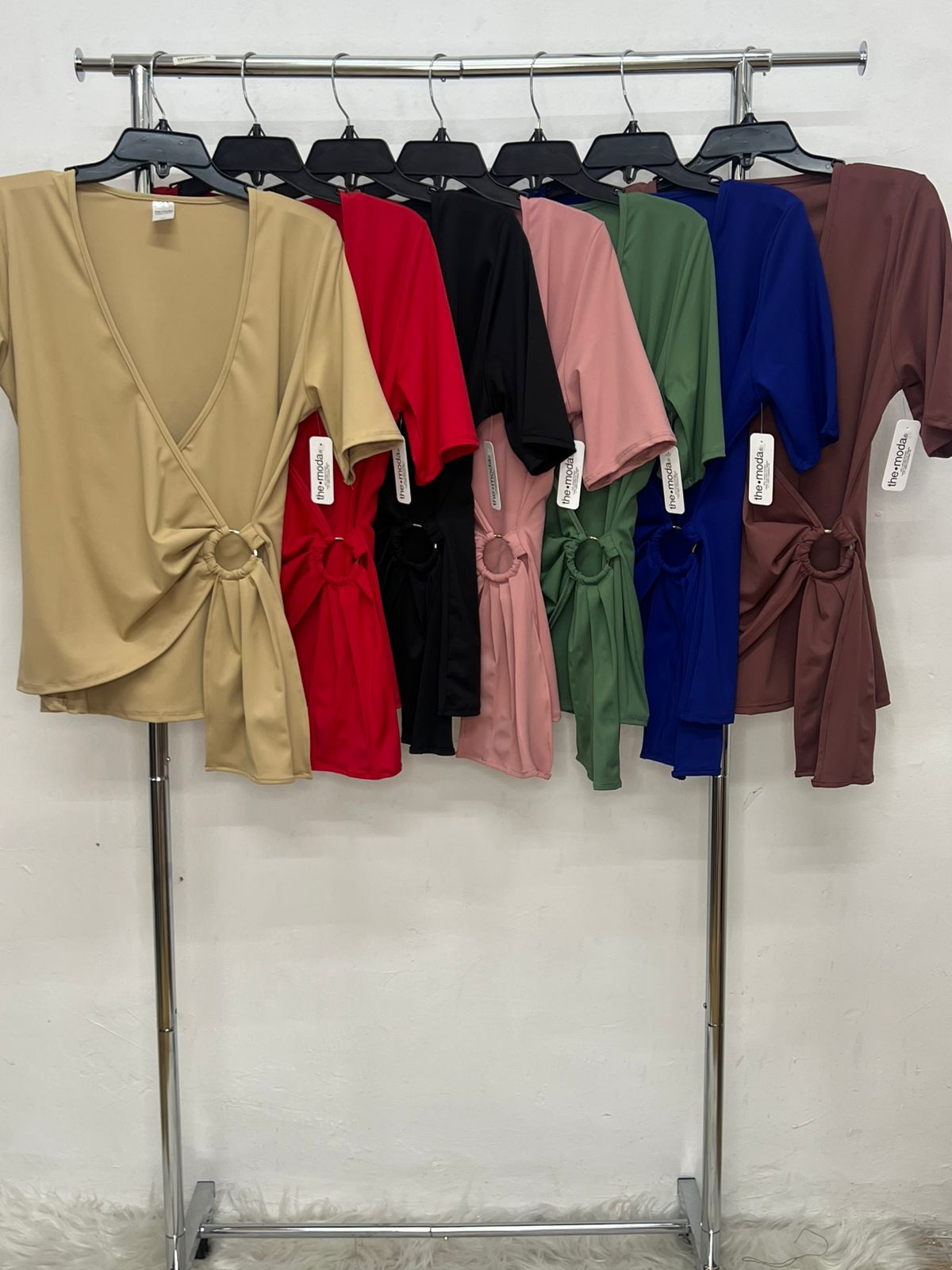 Blusa de Estilo Cruzado (Wrap) - T52