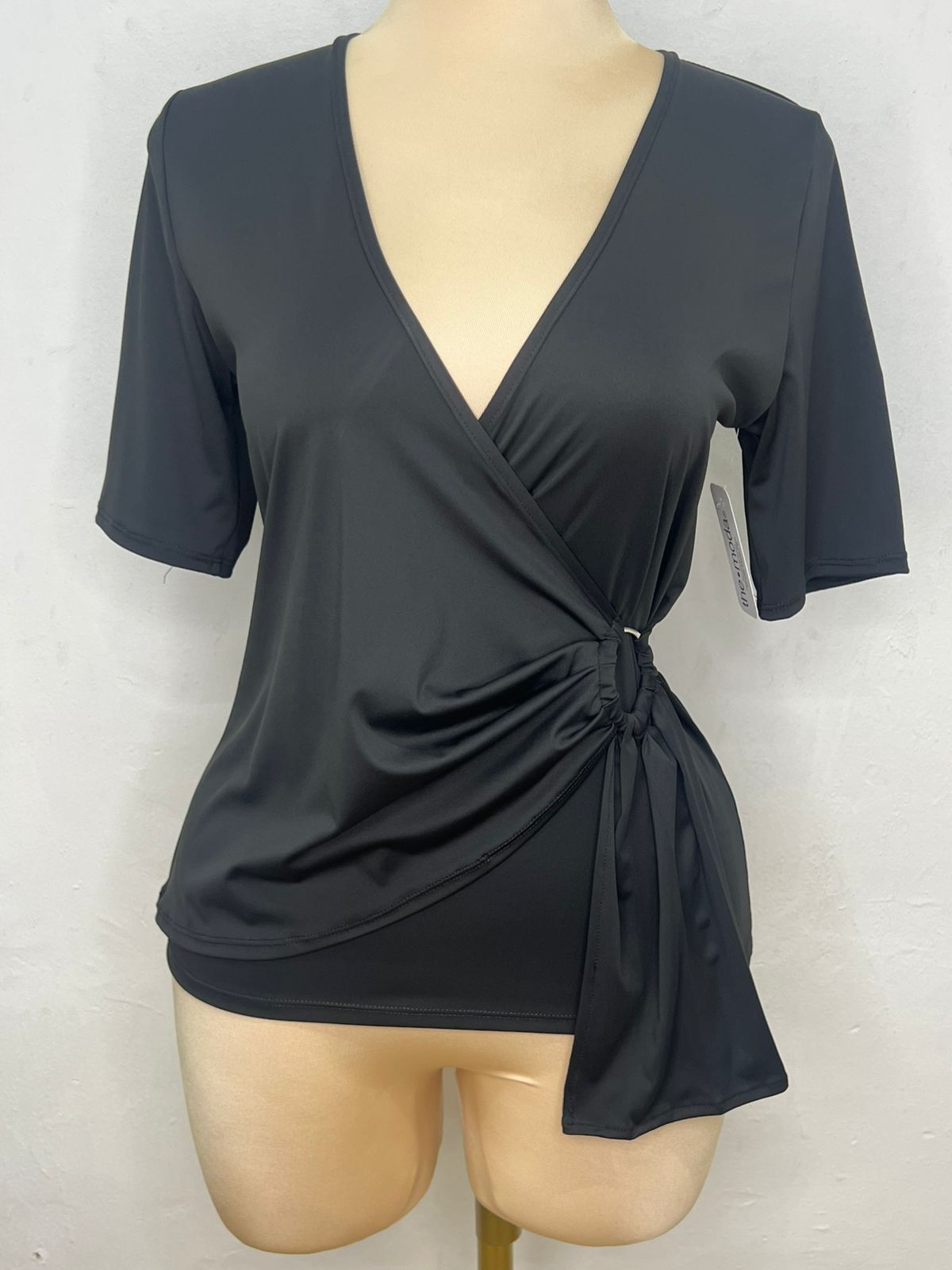 Blusa de Estilo Cruzado (Wrap) - T52