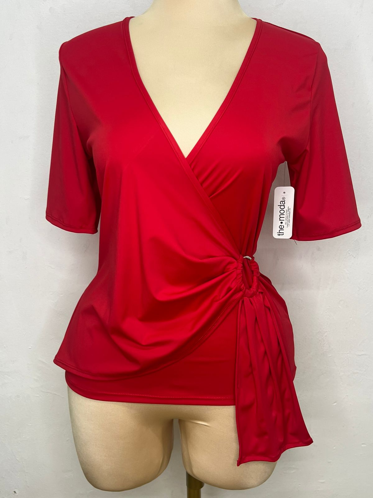 Blusa de Estilo Cruzado (Wrap) - T52