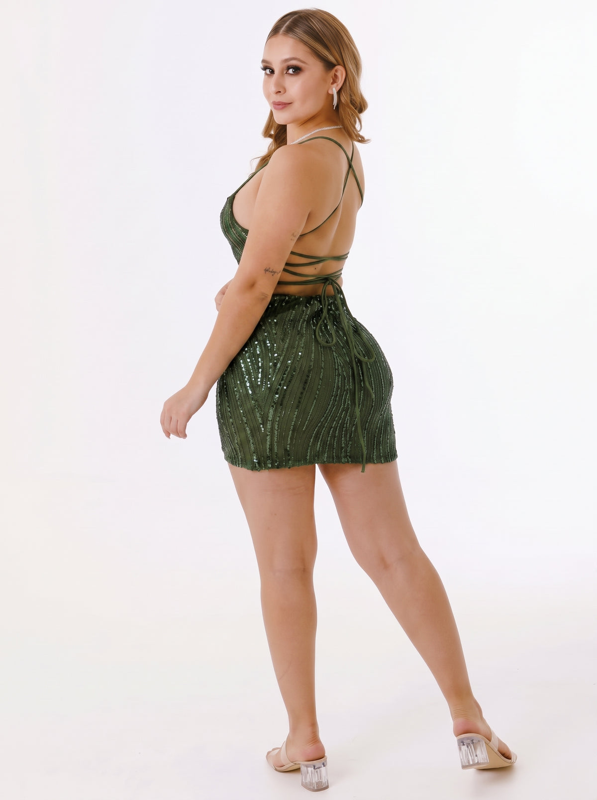 Vestido Corto de Tirantes con Lentejuelas - AVE