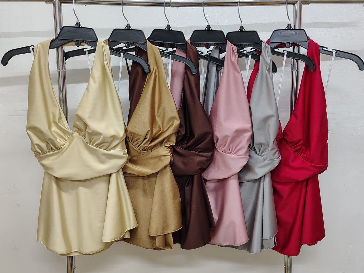 Blusa halter satinada con peplum T56 en todos sus colores – the•moda