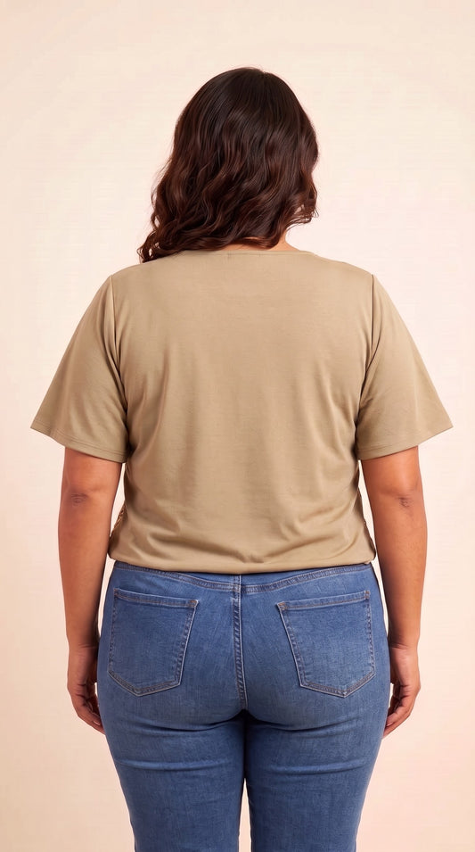 Blusa de lentejuela manga corta T47 color oro, espalda – the•moda