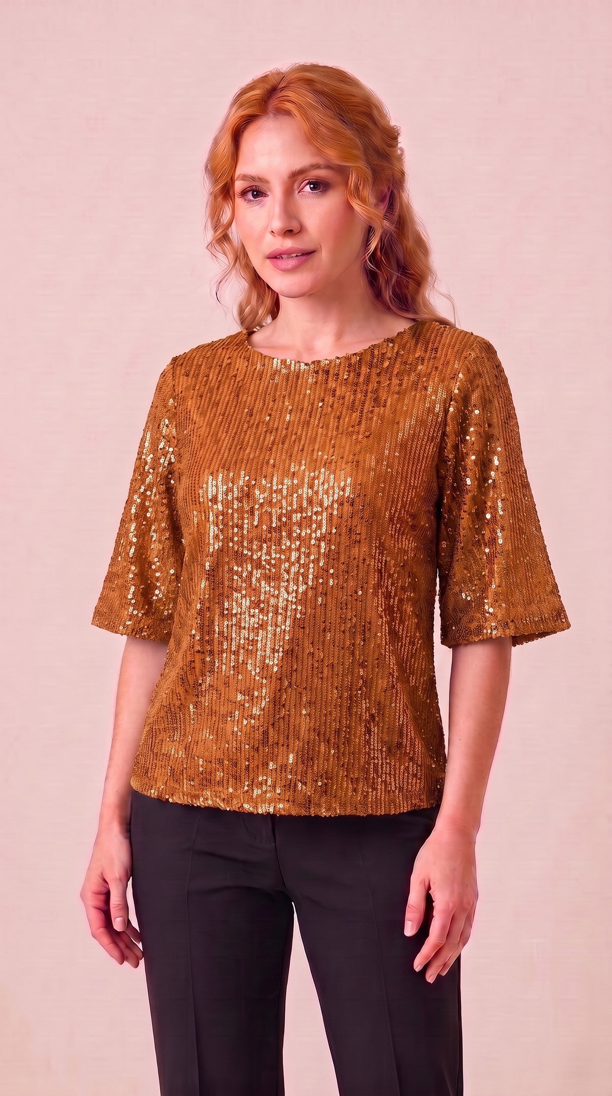 Blusa de lentejuela T55 color chedron con modelo - the•moda