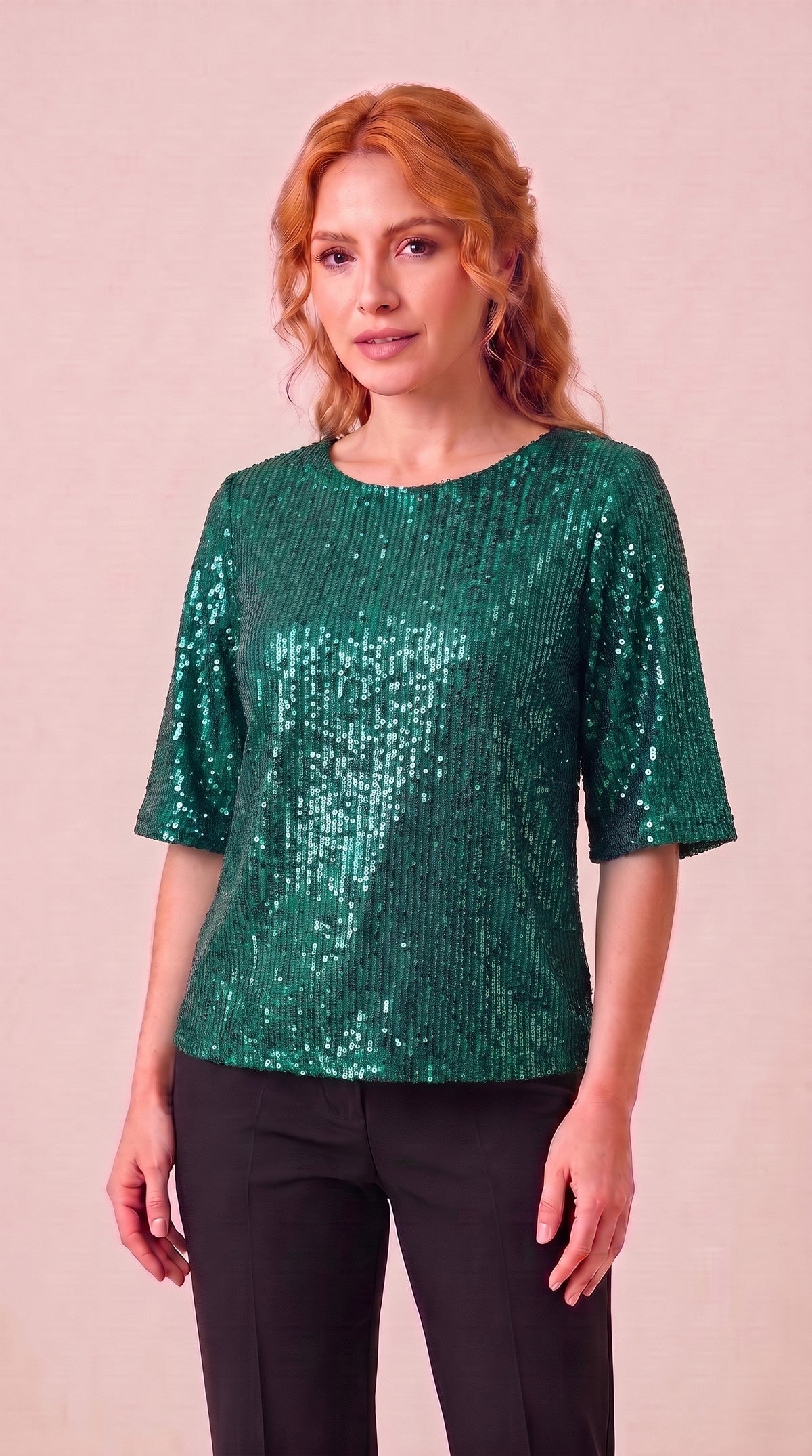 Blusa de lentejuela T55 color verde esmeralda con modelo - the•moda
