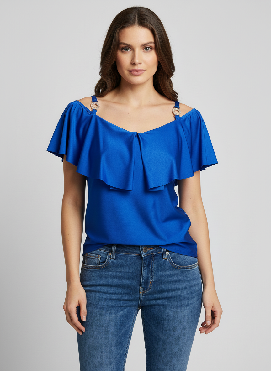 Blusa casual de tirantes con olán T50 color azul rey, con modelo, frente – the•moda
