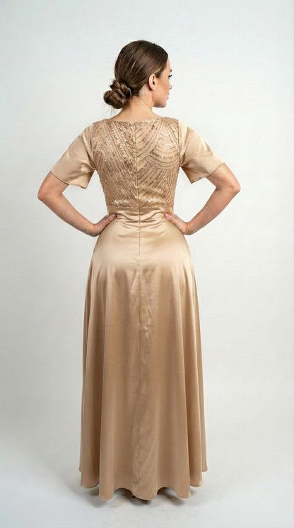 Vestido Largo Con Mangas y Encaje - GALA