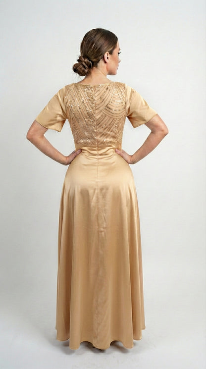 Vestido Largo Con Mangas y Encaje - GALA