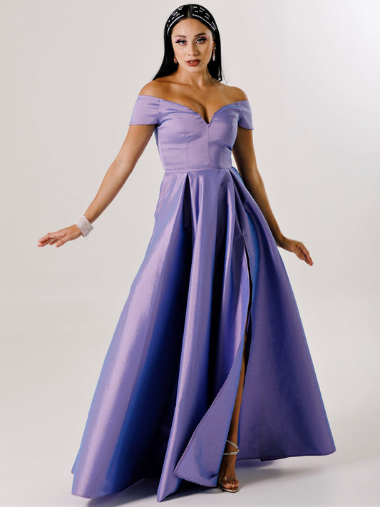 Vestido Largo Con Abertura y Mangas - ANTONIETA
